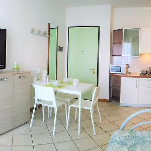Mit Schwimmbad Apartment