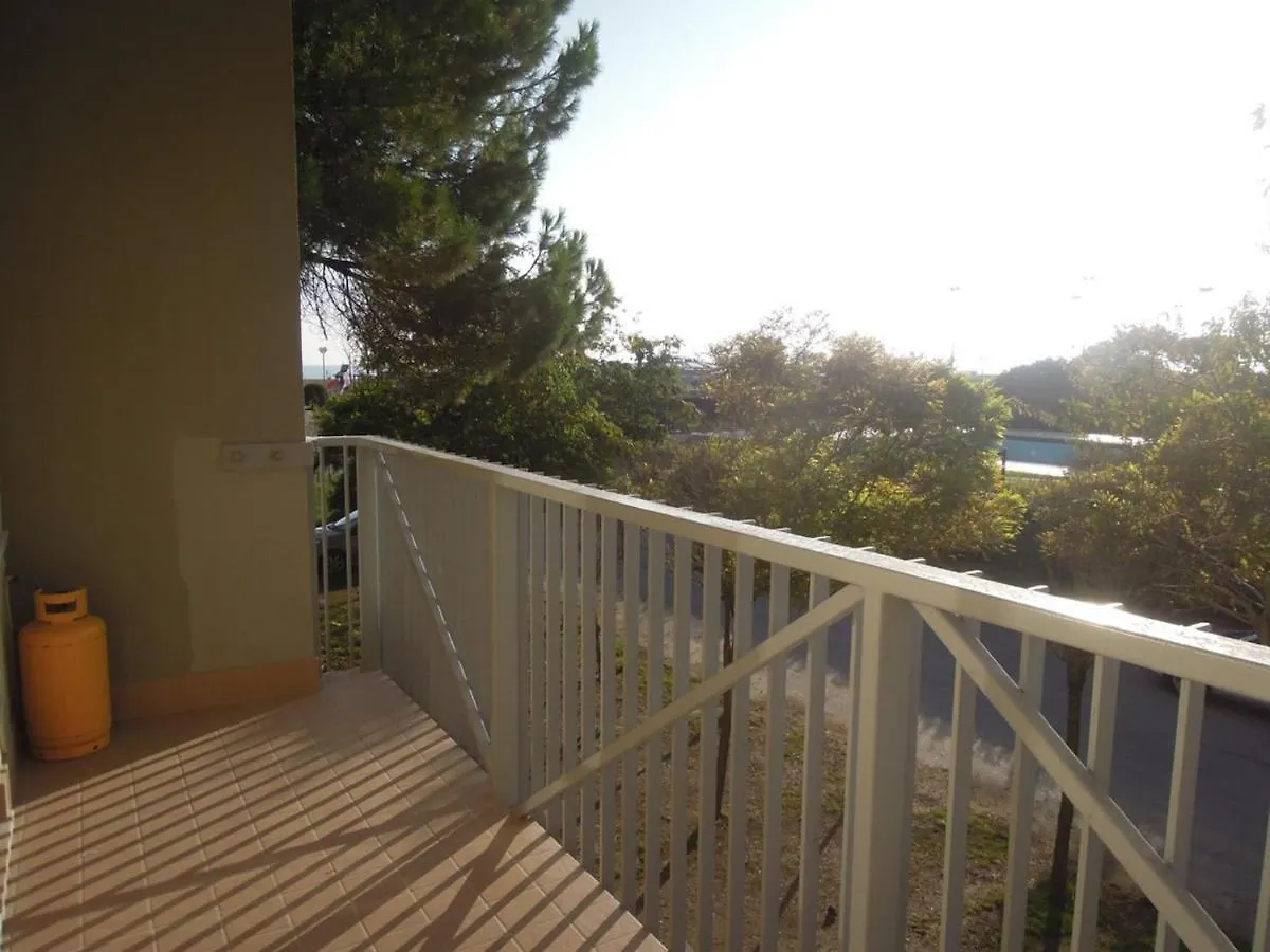 One Bedroom Flat With Terrace And Sea View Bibione Apartment